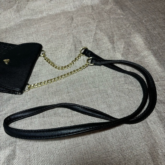 2/$30 Juicy Couture Mini Crossbody Phone-Bag Embossed Signature Logo Black - Picture 7 of 7
